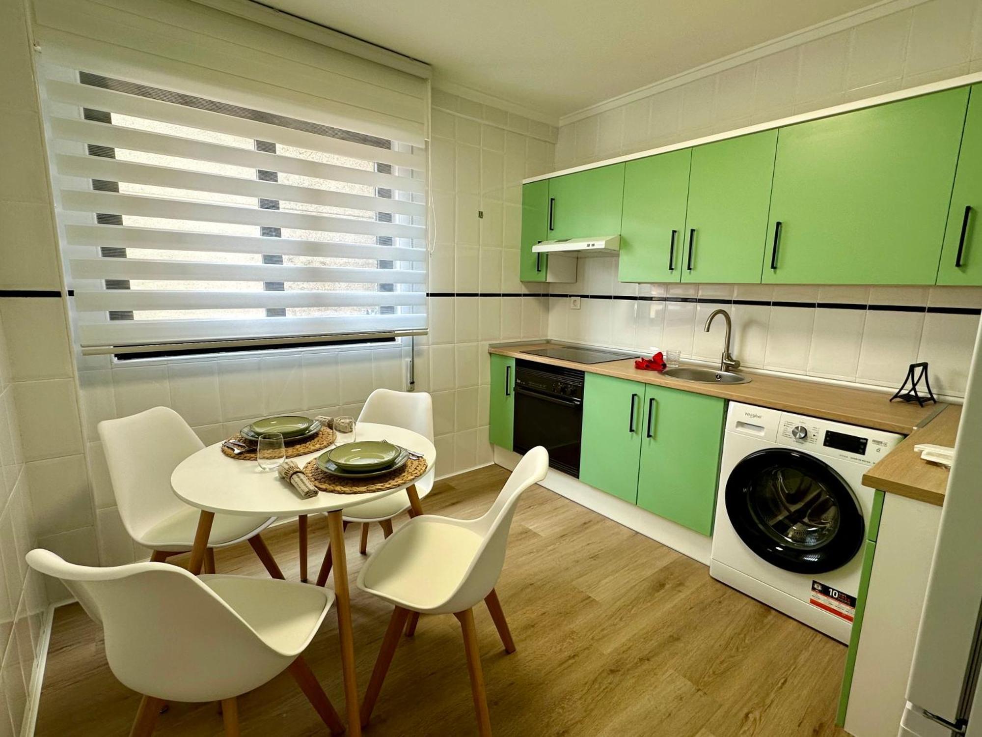 Villa Ana, Centrico Y Tranquilo, Parking Incluido 阿维莱斯 外观 照片
